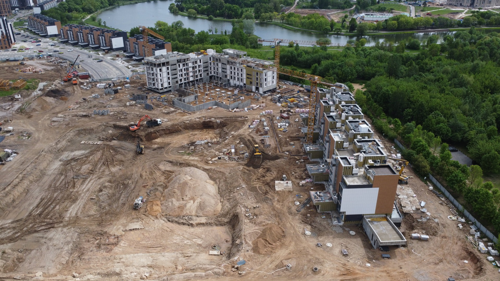 Ход строительства Нововиленская ул. д. 12.1 по ГП, ЖК "Левада"